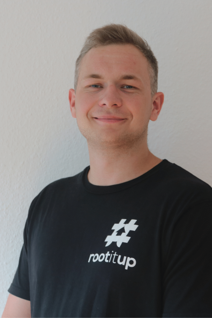 Porträtfoto von Rafael Wycislok, Mitgründer von RootITUp
